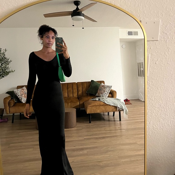 Long Maxi Dress, small size (4) well fitted - Picture 3 of 3